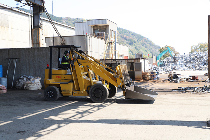 Shovel loader